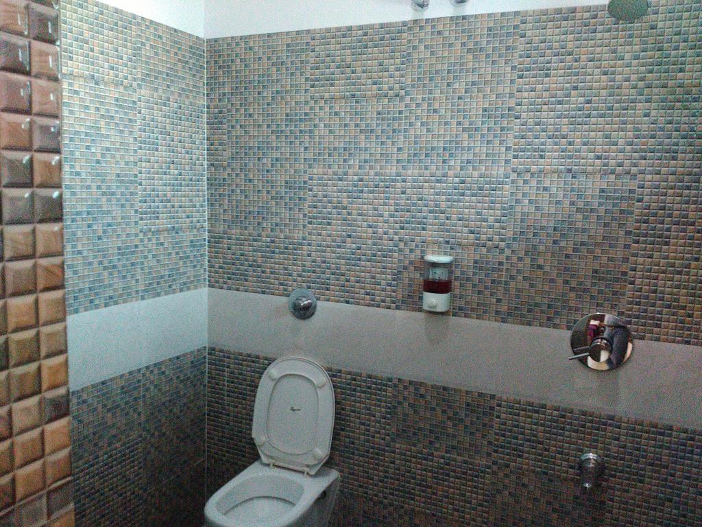 Hotel Ajaya Varanasi Oda fotoğraf