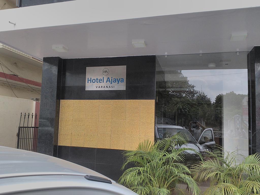 Hotel Ajaya Varanasi Dış mekan fotoğraf