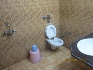 Hotel Ajaya Varanasi Dış mekan fotoğraf